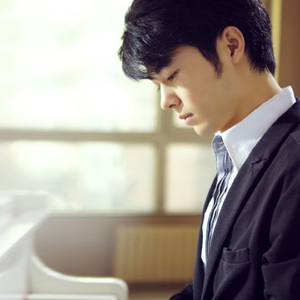 女被❌c🐻黄扒衣服视频
